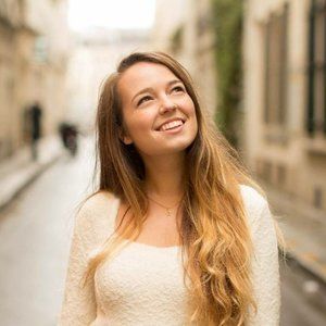 Meet your Posher, Malia